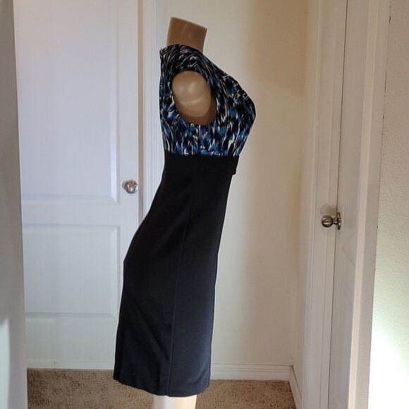 LONDON TIME TWO TONE MULTICOLOR SLEEVELESS ROUNDNECK LINE DRESS - Picture 6 of 13